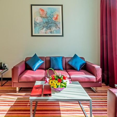 Gravity Hotel Abu Dhabi Bagian luar foto