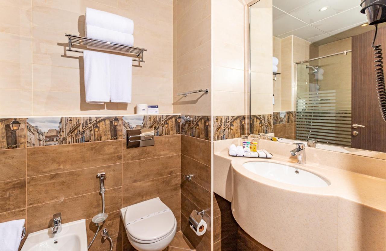 Gravity Hotel Abu Dhabi Bagian luar foto