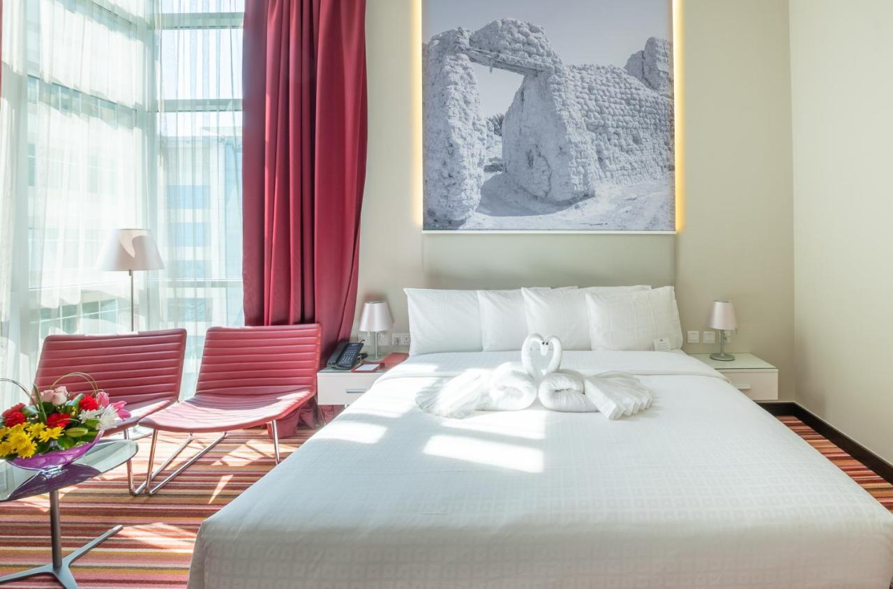 Gravity Hotel Abu Dhabi Bagian luar foto