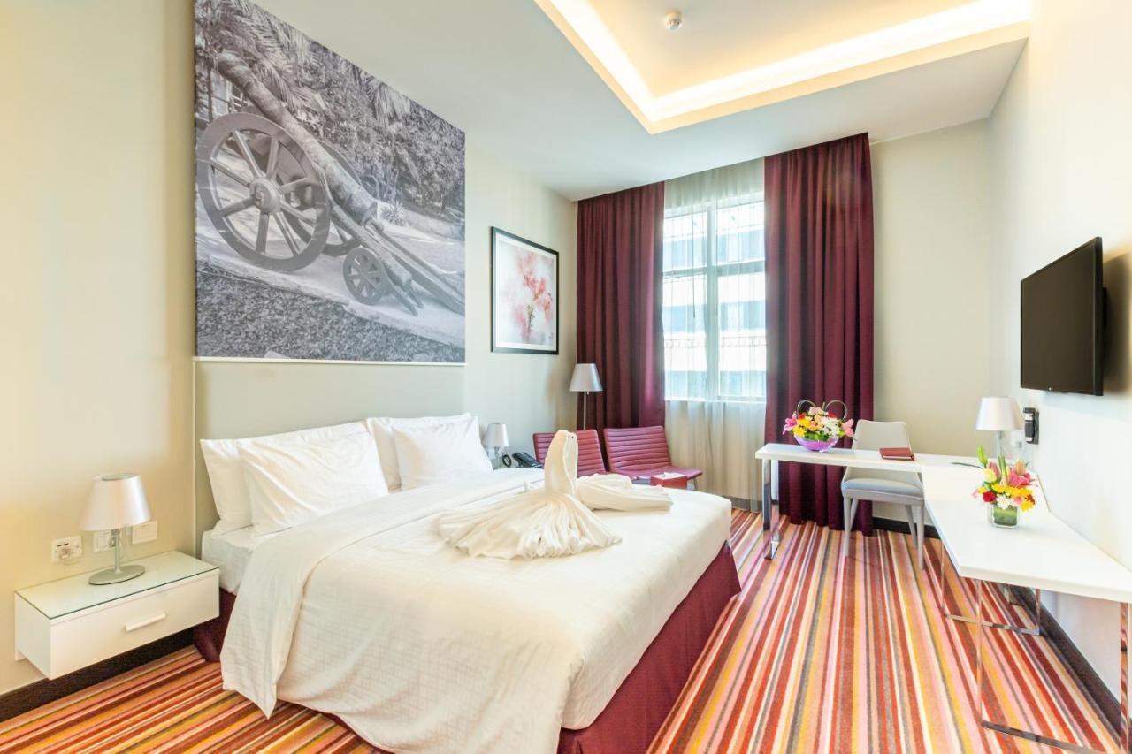 Gravity Hotel Abu Dhabi Bagian luar foto
